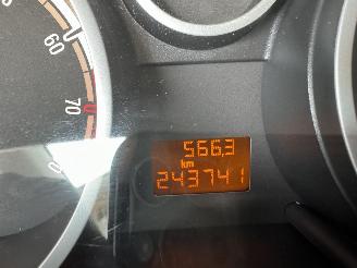 Opel Corsa 1.4 16v Edition picture 7