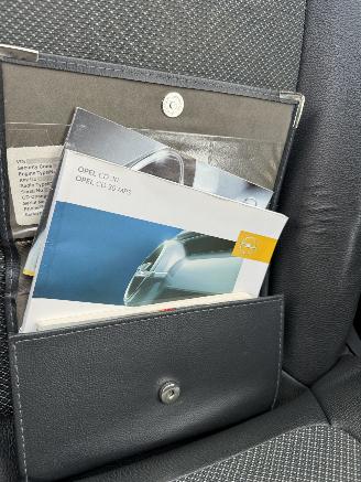 Opel Corsa 1.4 16v Edition picture 9