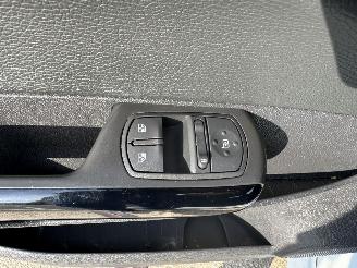 Opel Corsa 1.4 16v Edition picture 6