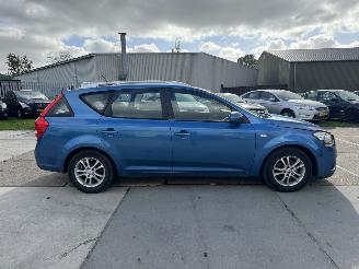 Kia Cee d 1.6 CVVT X-tra Sporty Wagon picture 20