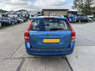 Kia Cee d 1.6 CVVT X-tra Sporty Wagon picture 13