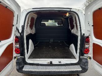 Peugeot Partner 120 1.6 Blue HDI 75 picture 13