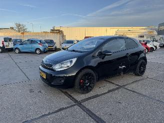 damaged passenger cars Kia Rio 1.2 CVVT PLUS PACK 2012/8