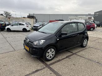 Schadeauto Volkswagen Up! 1.0 Move up 2012/2