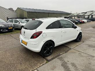 Opel Corsa 1.2 16v Color Ed. picture 3