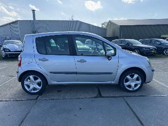 Renault Modus 1.4 16v Dynamique picture 15