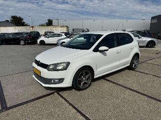 krockskadad bil auto Volkswagen Polo 1.2 Easy line 2011/3
