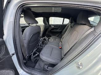 Volvo C-40 C40 Single Motor Extended Range Plus Dark picture 12