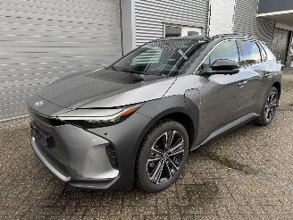 škoda osobní automobily Toyota bZ4X Executive Lounge megavoll alle extra\'s rijdbaar 2025/7