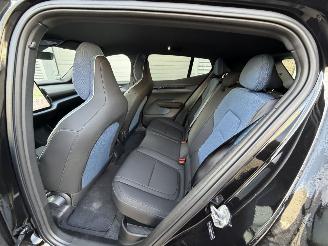 Volvo EX30 EX30 Single Motor Extended Range picture 10