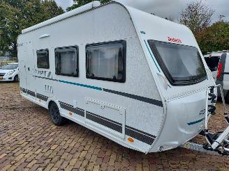  Dethleffs  480 QLK Stapelbed + Omnistor 2020/5