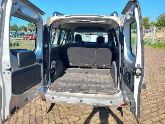 Dacia Dokker 1.2 benzine 5 persoons uitvoering weinig km picture 5