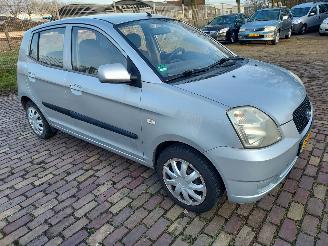 krockskadad bil auto Kia Picanto 1.0 LX 2004/10