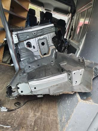 Volkswagen Tiguan  picture 2