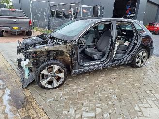 uszkodzony samochody osobowe Audi A3 1.4 tfsi sline 2017/5