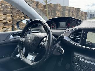 Peugeot 308 SW 1.5 BlueHDI 96kw Clima - Navi - Euro6 picture 18
