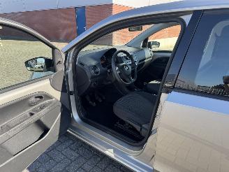 Volkswagen Up! 1.0 BMT 44Kw AIRCO Euro6 picture 10