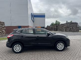 škoda osobní automobily Nissan Qashqai 1.5 DCI  81Kw AIRCO 2015/1