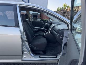 Toyota Corolla-verso 1.8 VVT-i   Aut.  7-Persoons CLIMA picture 21