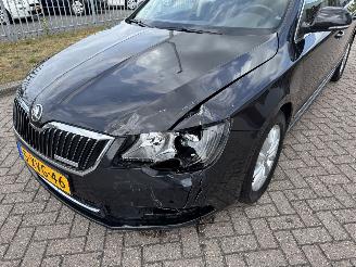 Skoda Superb 1.6 TDI 77Kw  Clima - Navi - Euro6 picture 8