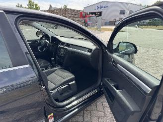 Skoda Superb 1.6 TDI 77Kw  Clima - Navi - Euro6 picture 21