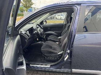 Mitsubishi Outlander 2.4 Intro Edition picture 10