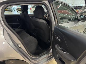 Peugeot 208 EV 50kWh Clima Navi picture 18