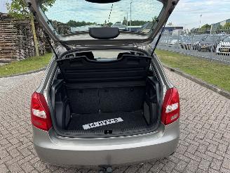 Skoda Fabia 1.4 16V Ambiente AIRCO picture 13