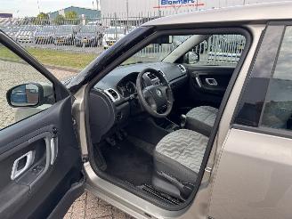 Skoda Fabia 1.4 16V Ambiente AIRCO picture 8