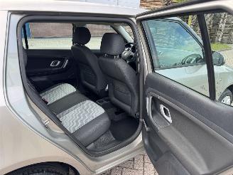 Skoda Fabia 1.4 16V Ambiente AIRCO picture 14