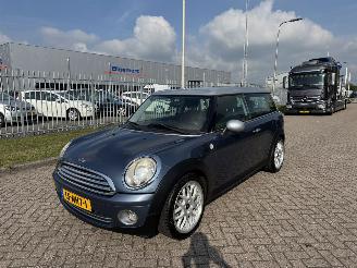 Damaged car Mini Clubman 1.6 88Kw AIRCO 2010/9