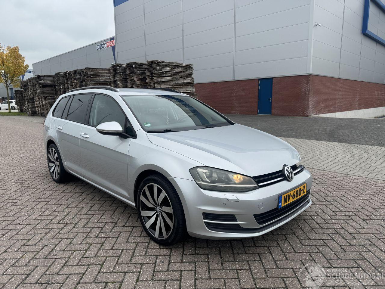 Volkswagen Golf 1.6 TDI DSG Highline