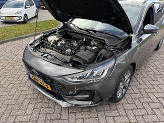 Ford Focus 1.0 EcoBoost Hybrid ST Line picture 10