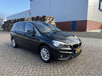 damaged passenger cars BMW 2-serie 218i Gran Tourer Aut. Navi 2018/1