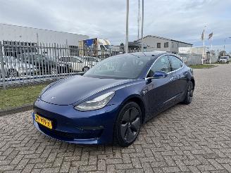 damaged passenger cars Tesla Model 3  2019/6