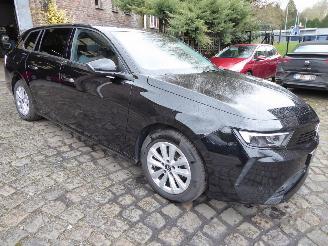 Opel Astra Sports Tourer Business Edition picture 3