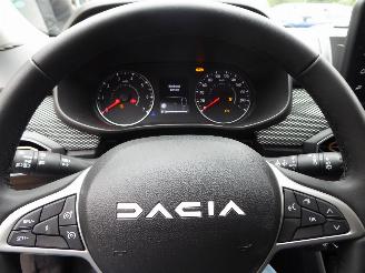 Dacia Sandero Stepway Expression picture 11