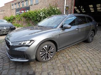 škoda osobní automobily Skoda Superb Combi 1.5 TSI iV 150kW Selection 2025/1