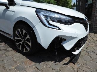 Renault Clio Business Edition E Tech Hybrid picture 4