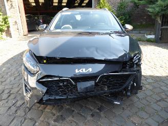 Kia Ceed Sportwagon Hybrid picture 2