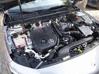 Mercedes A-klasse 250 e Hybrid picture 26