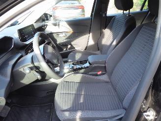 Peugeot 208 e- Active Pack picture 9