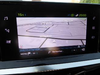 Peugeot 208 e- Active Pack picture 20