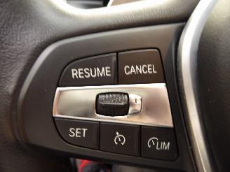 BMW 3-serie 320 e picture 16