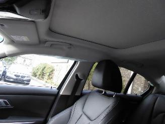 BMW 3-serie 320 e picture 10