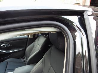 BMW 3-serie 320 e picture 9