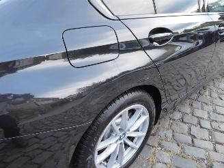 BMW 3-serie 320 e picture 6