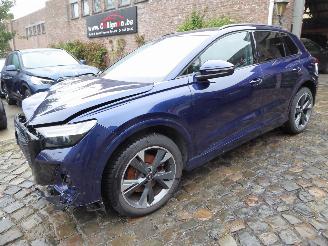 Damaged car Audi Q4 35 e-tron 2023/5