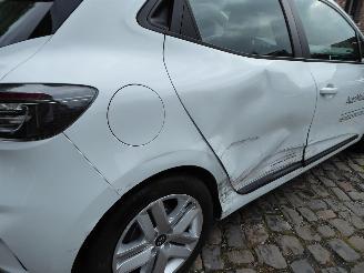 Renault Clio Evolution Hybrid automatic picture 8