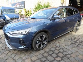 Voiture accidenté Ford Focus Turnier Active X 2023/5